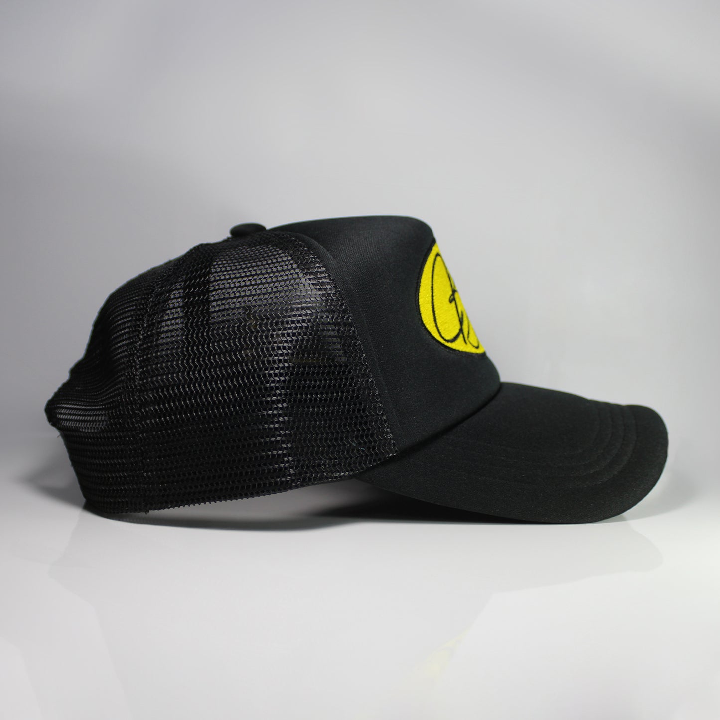 TRUCKER CAP BASSTARS